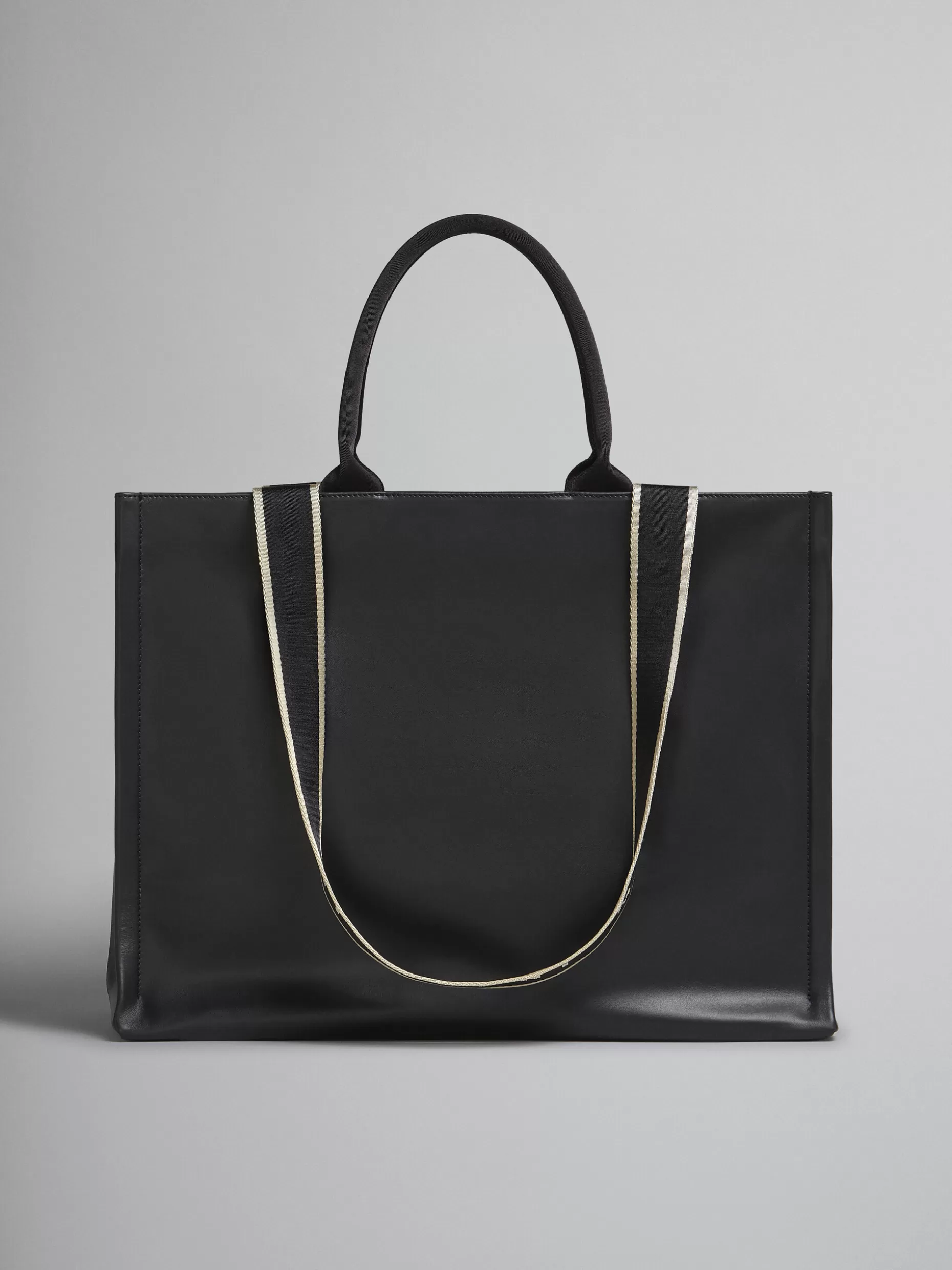 Men Marni Bey Tote Bag Inleather